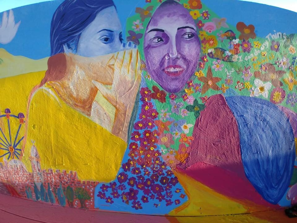 mural_image_two_girls.jpg